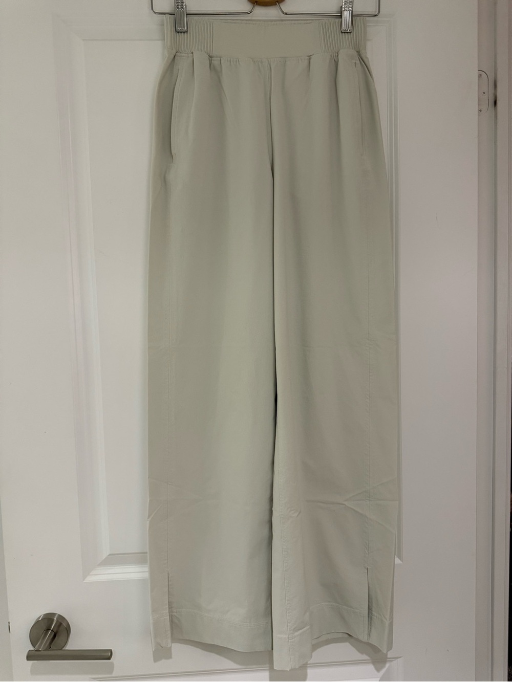 lululemon Stretch Woven Wide Leg Pants in Light Sage